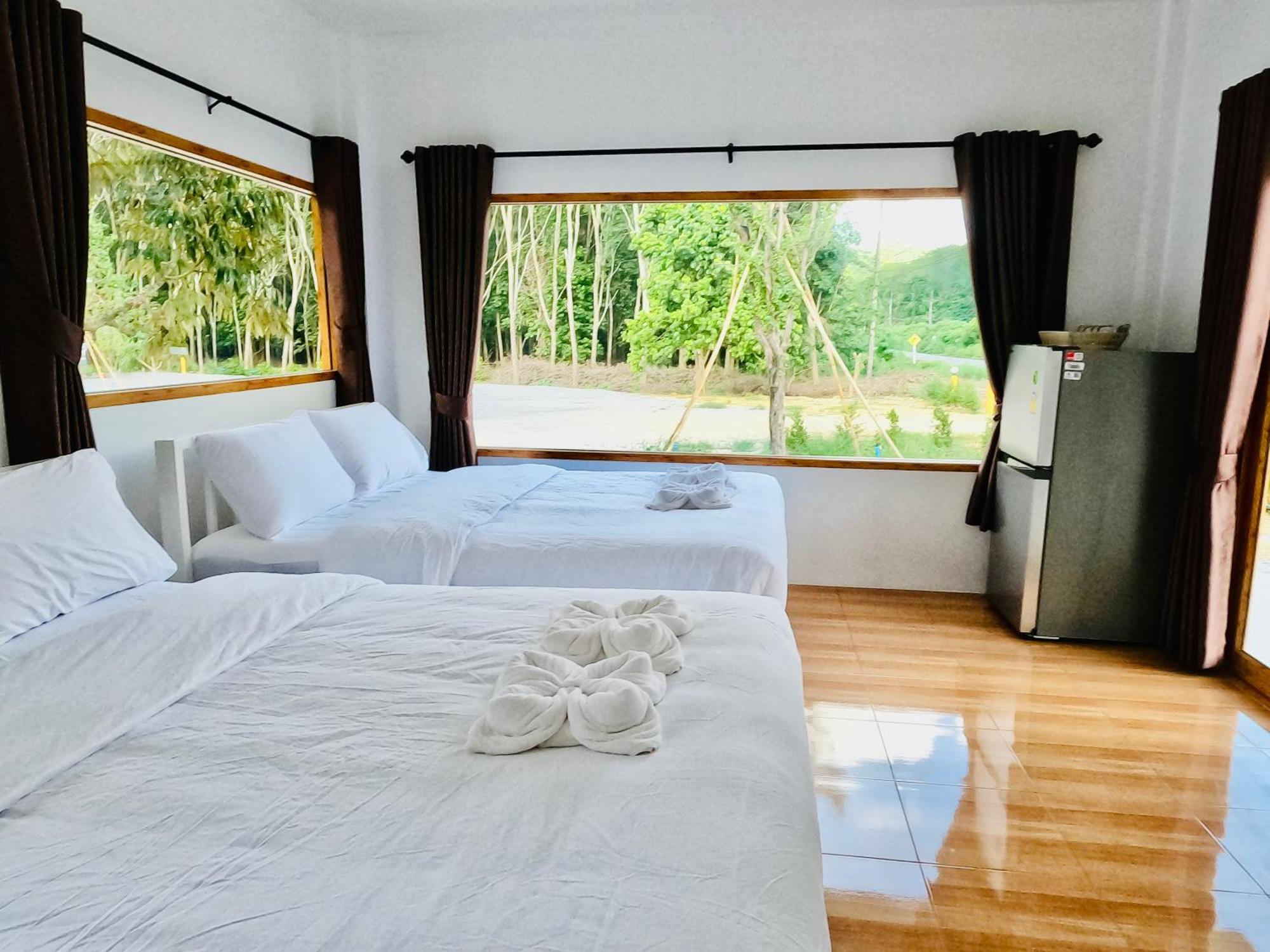 Suanvadee Resort สวนวดี รีสอร์ท Don Sak Exterior foto